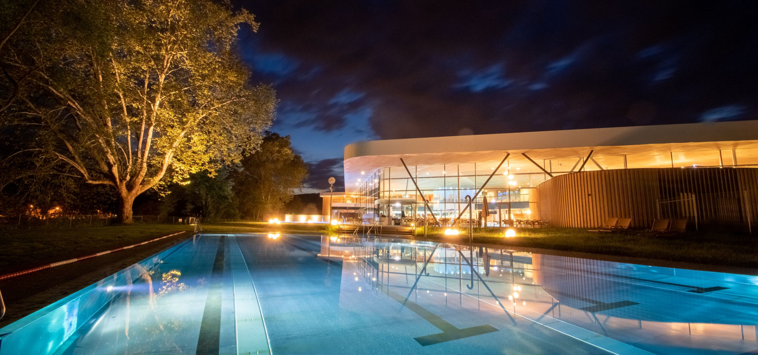 emser therme aussen sportbecken